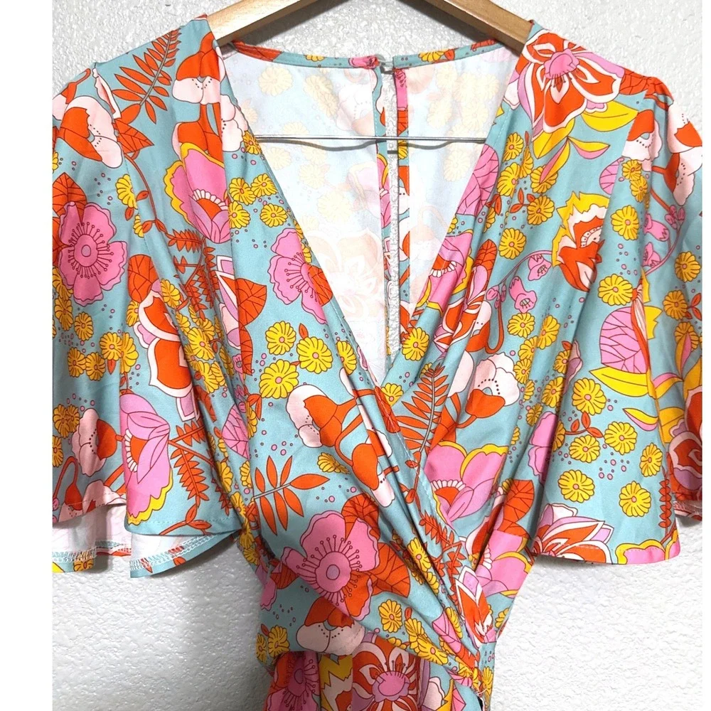 Retro Floral V-Neck‎ Romper Small Blue Orange Pink 70s Style Flutter Sleeves Tie